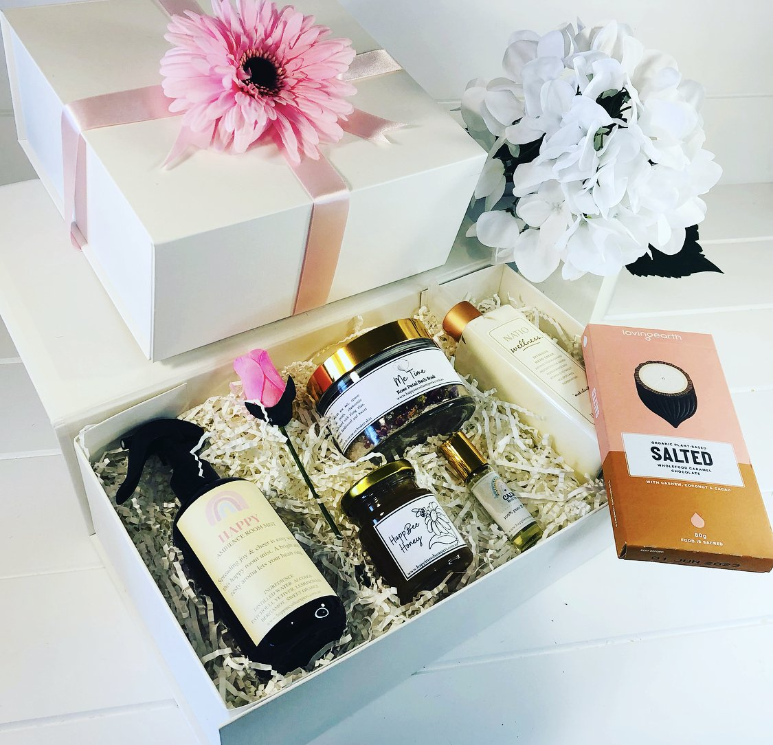 Sympathy & Condolence Gift Hampers - Passing of a loved one - Funeral ...