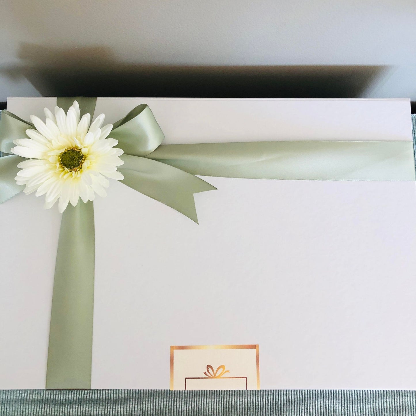 Happiness Hampers Gift Box - Gerbera
