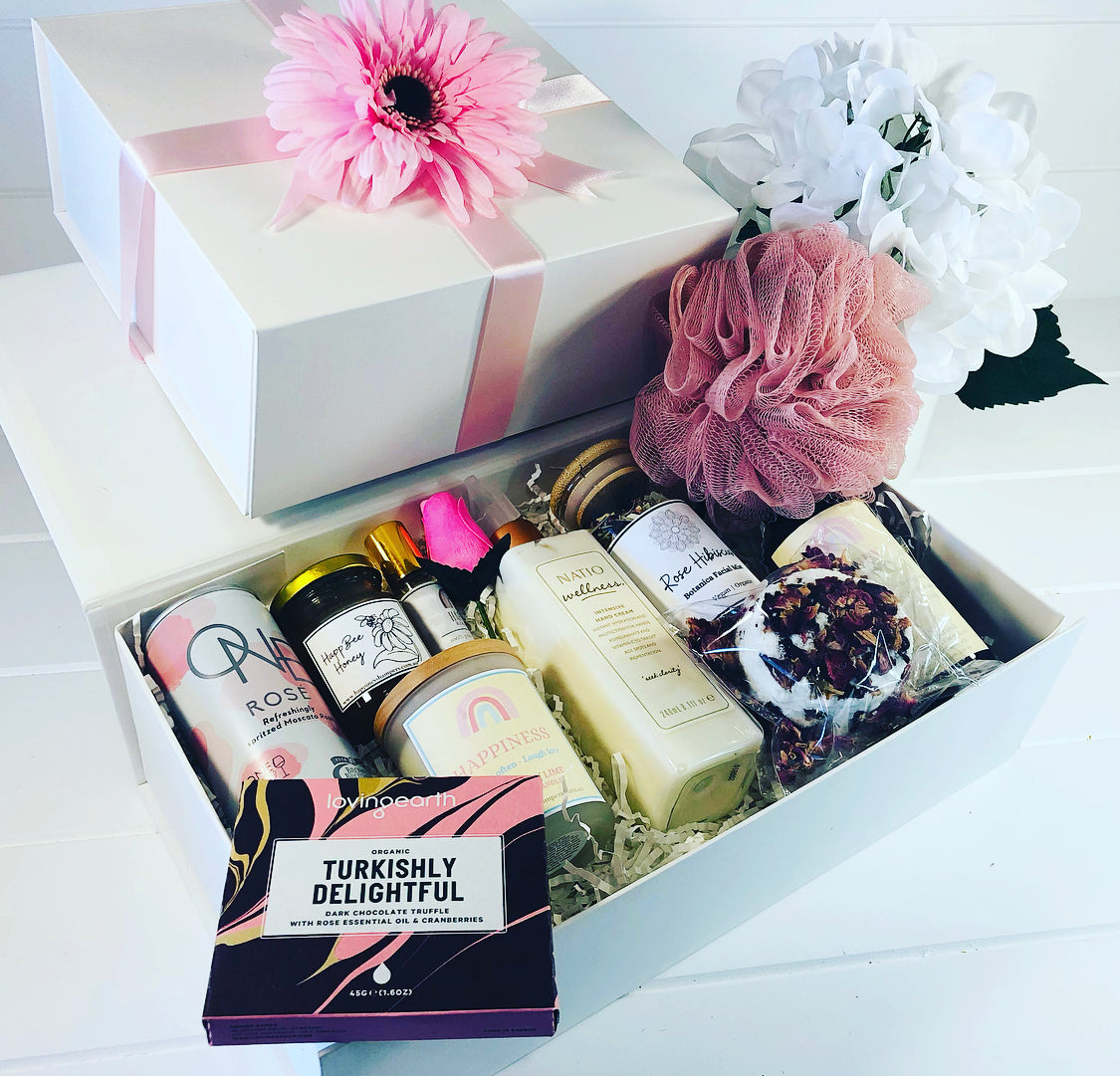 I love you gift box & hampers - proposal gift - Sunshine Coast gift hampers - Australia wide hamper delivery - gifts for her - valenines day gift hamper